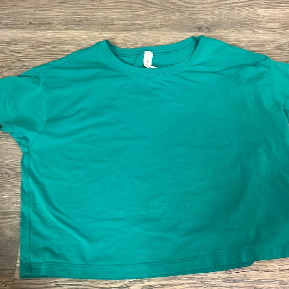 Cates tee in maldives green